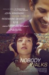 Nonton Nobody Walks (2012) Sub Indo di Lk21 Poster